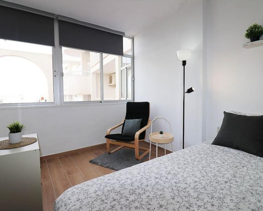 Brand New Apartment. 400 Meters Best Beach Torrevieja Eksteriør billede