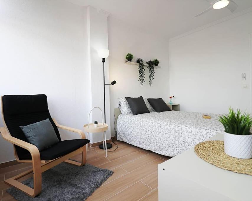 Brand New Apartment. 400 Meters Best Beach Torrevieja Eksteriør billede